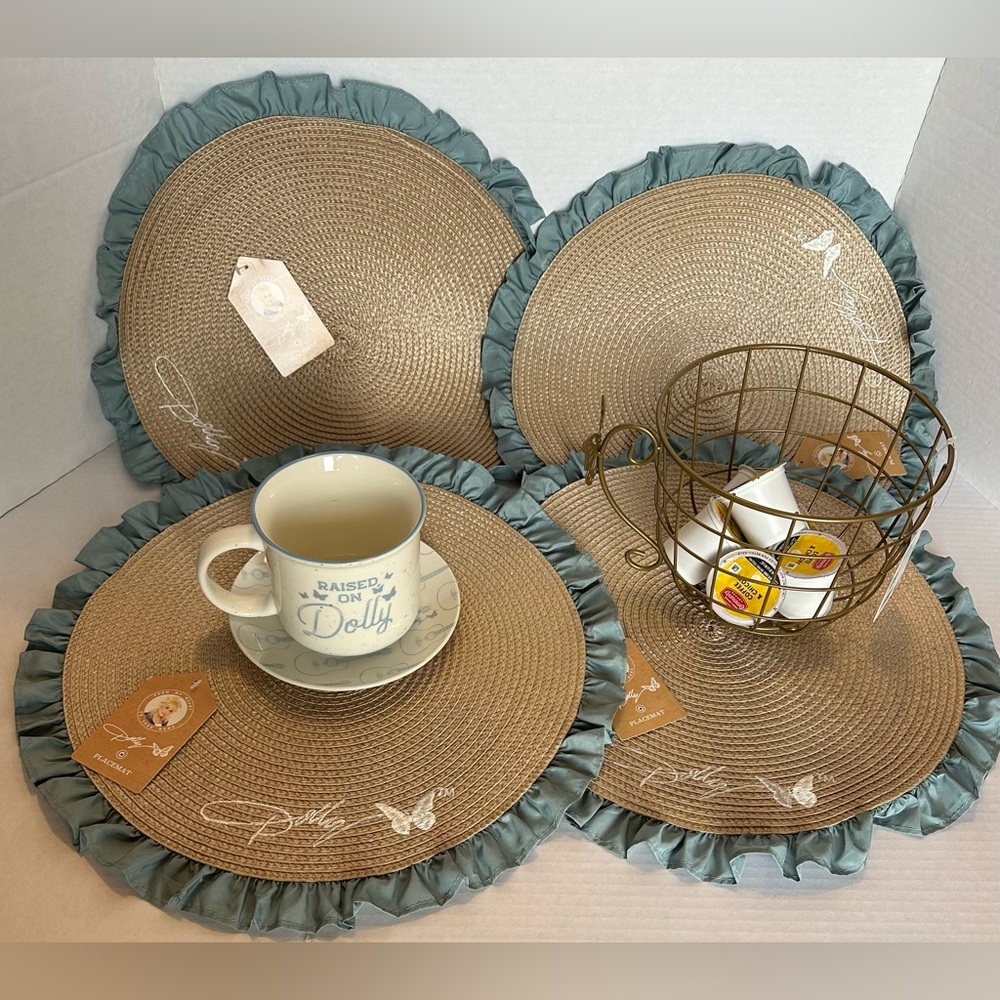 Coffee W/ Dolly Parton Mug & Saucer, 4 Placemats & Coffee Pod Holder GREAT GIFT! - Picture 8 of 11